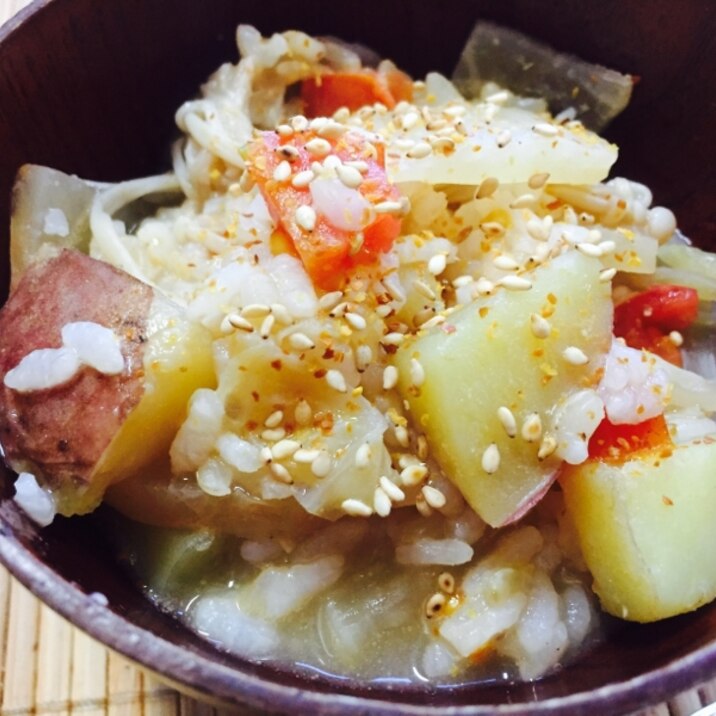 リメイク!ジャガイモとミニトマトの味噌汁雑炊